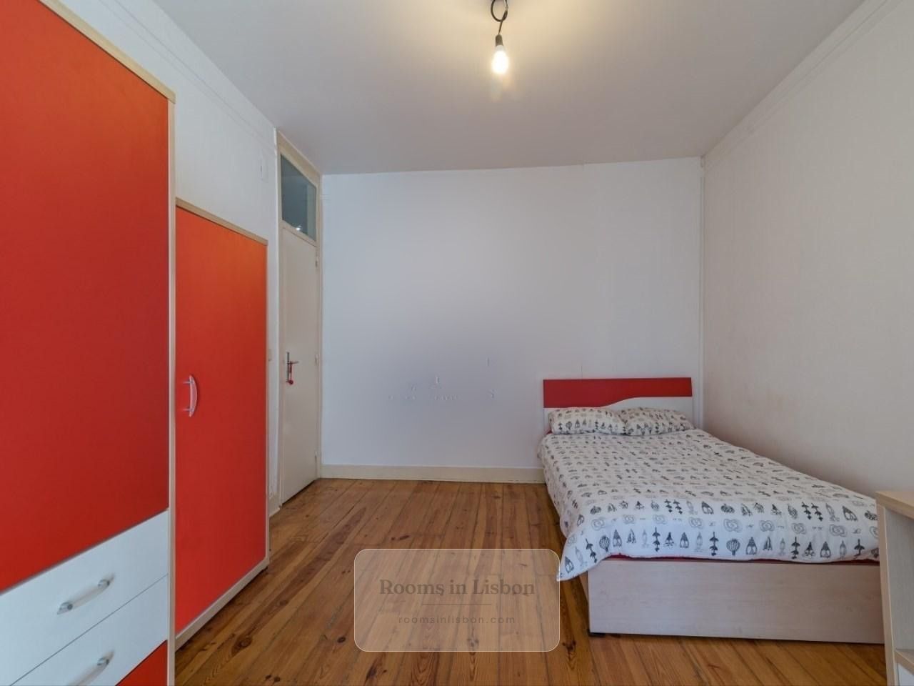 Room w/ enclosed balcony, photo 2 of 2